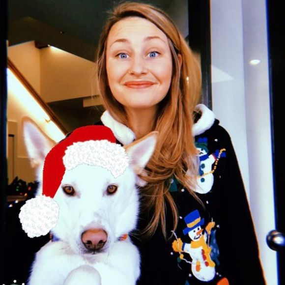 Meet your Posher, Alexandra - Picture 1 of 1